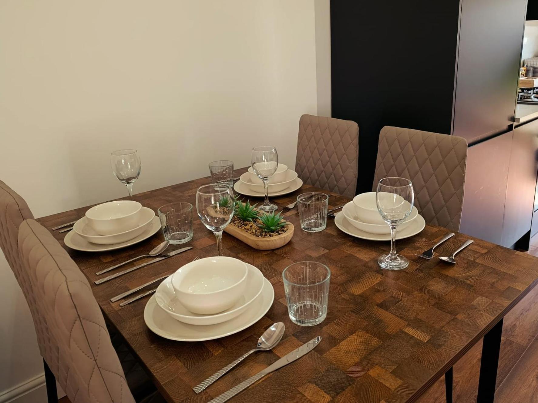 Spacious 3 Bed Flat Belvedere Dartford ภายนอก รูปภาพ